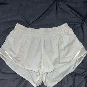 Lululemon 2.5 inch Hotty Hot Shorts